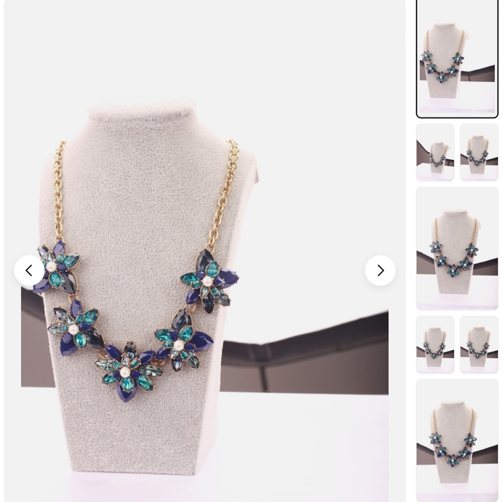 J. Crew Winter Blue Floral Snowflake Necklace Crystal Gem - Picture 9 of 11